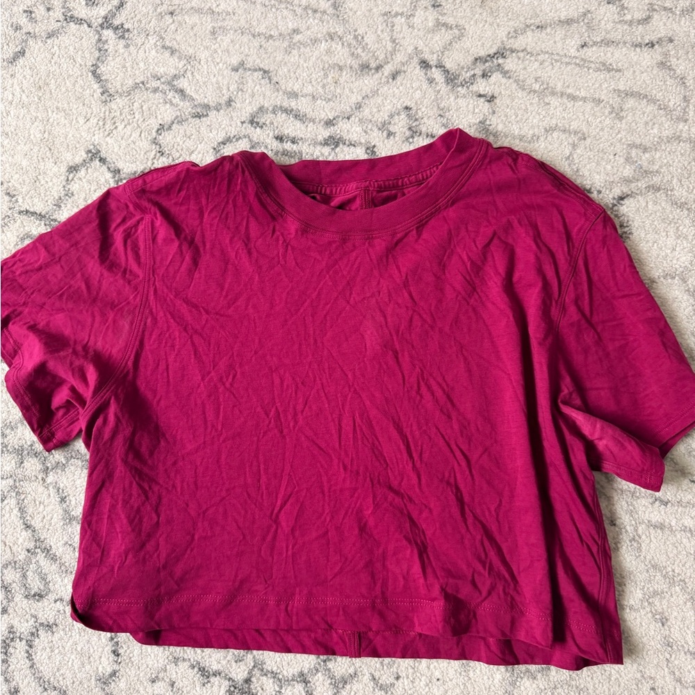 Lululemon Athletica Fuchsia Crop Top